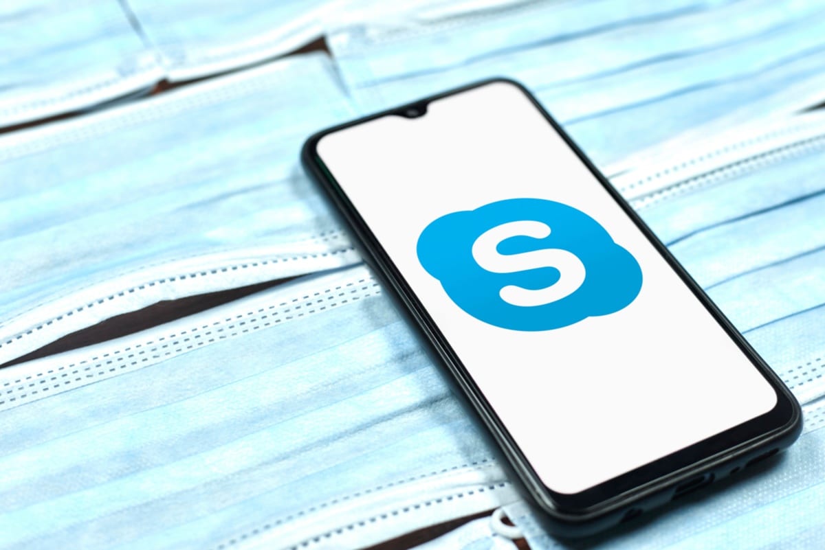 skype smartphone app