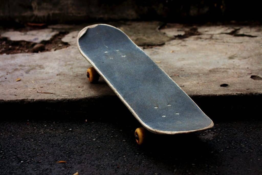 What permits and licenses are needed to start a skate shop