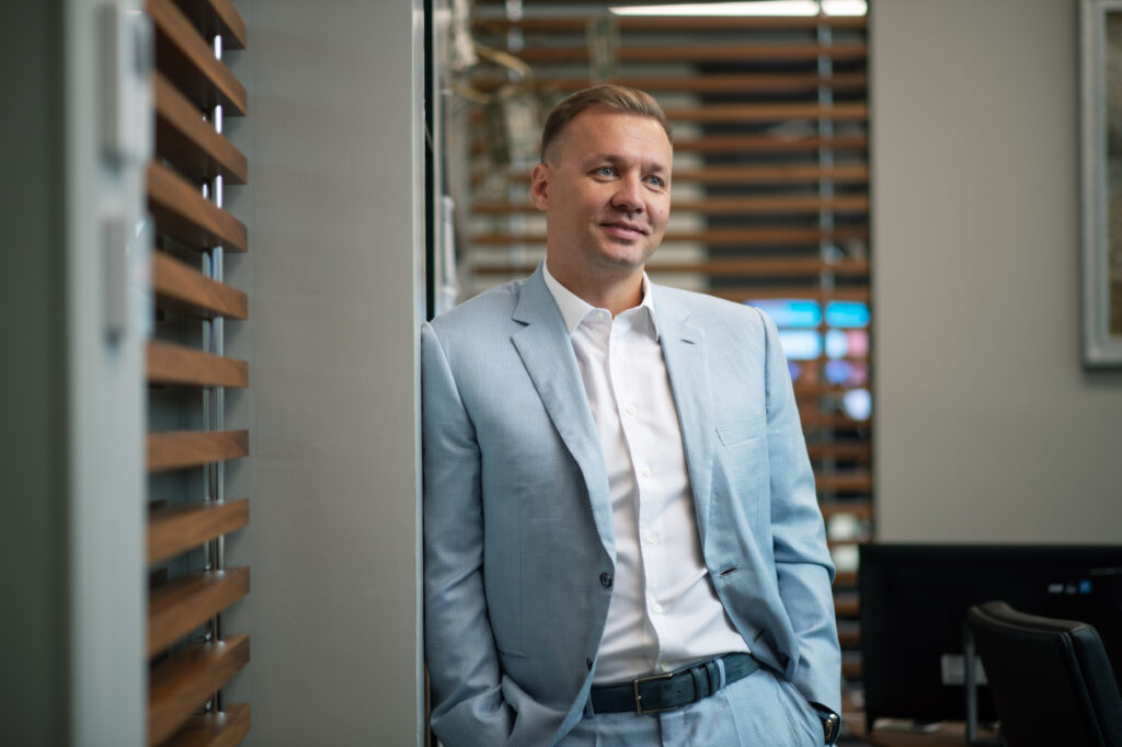 Rustam Gilfanov has developed a systematic approach to creating modern de-icing products using economically sourced materials